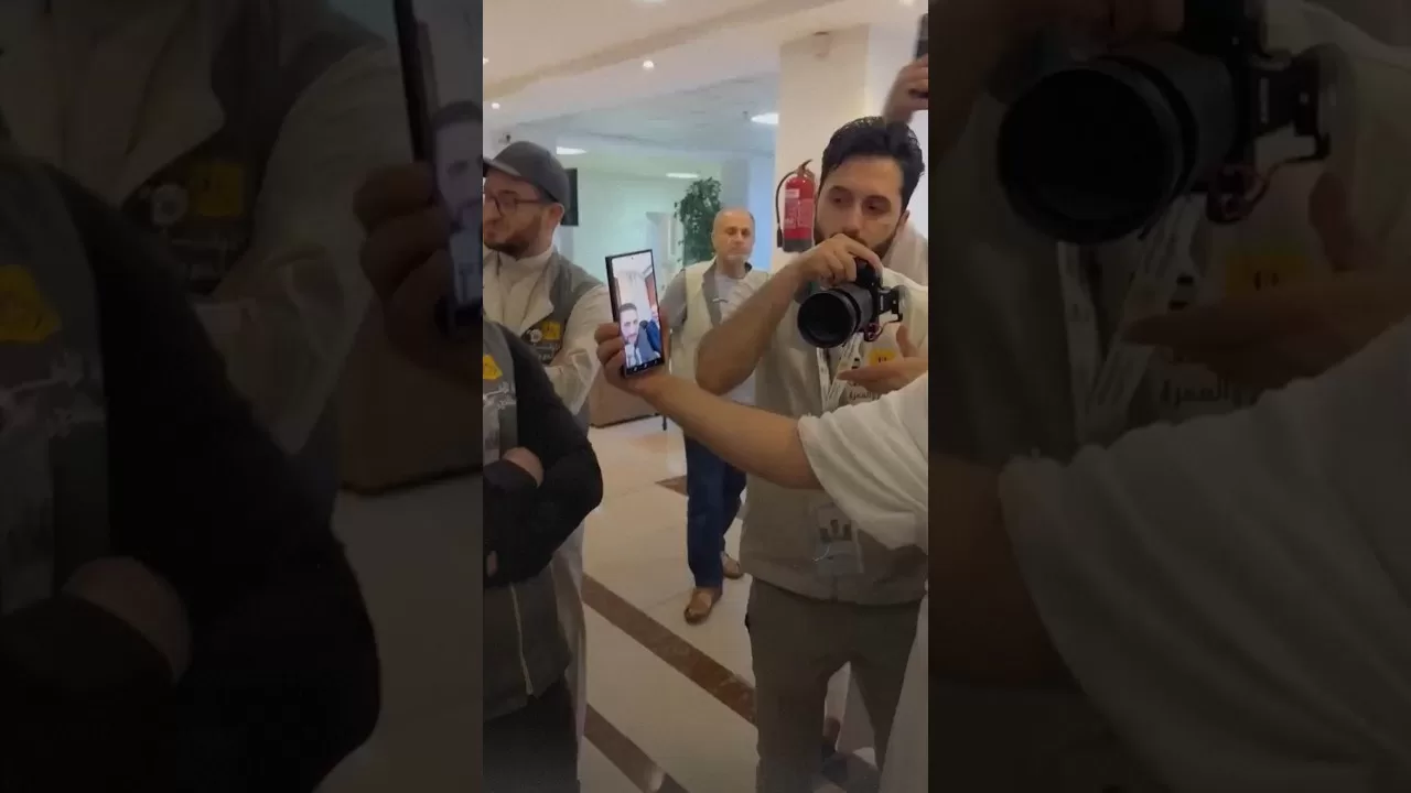 الرئيس السوري يجري اتصالا بحجاج سوريين للاطمئنان على أحوالهم