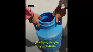 شاهد “مش عم عيش طفولتي”.. من طفلة تذهب إلى المدرسة إلى فتاة تحمل مسؤولية عائلتها بأكملها