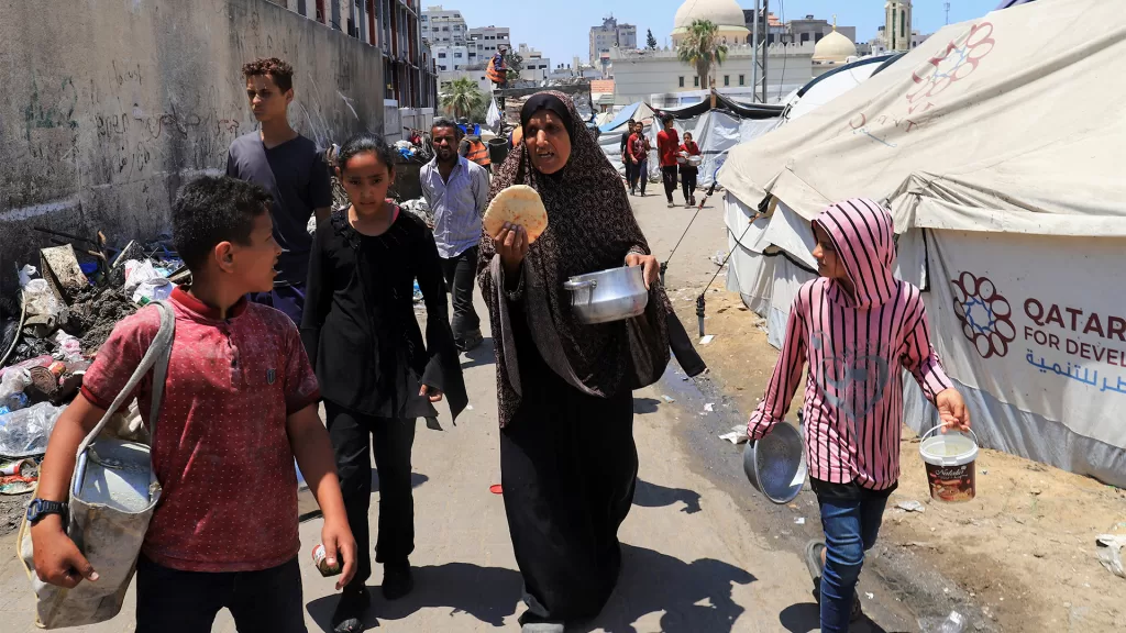 صحافة عالمية: أزمة إنسانية متفاقمة في غزة وسط تصعيد عسكري إسرائيلي