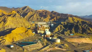 عمال مناجم الذهب شانجين يختارون البنوك لإدراج هونغ كونغ