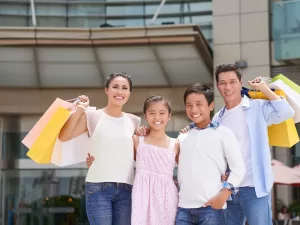 فيتنام تخلع سياسة تحديد النسل مع زيادة المخاوف من الشيخوخة السكانية