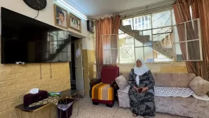 قرار بإخلاء منزلين overlooks الأقصى لصالح مستوطنين.