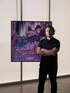 مؤسس DeviantArt يصنع عرضًا رقميًا للفنون بقيمة 22,000 دولار