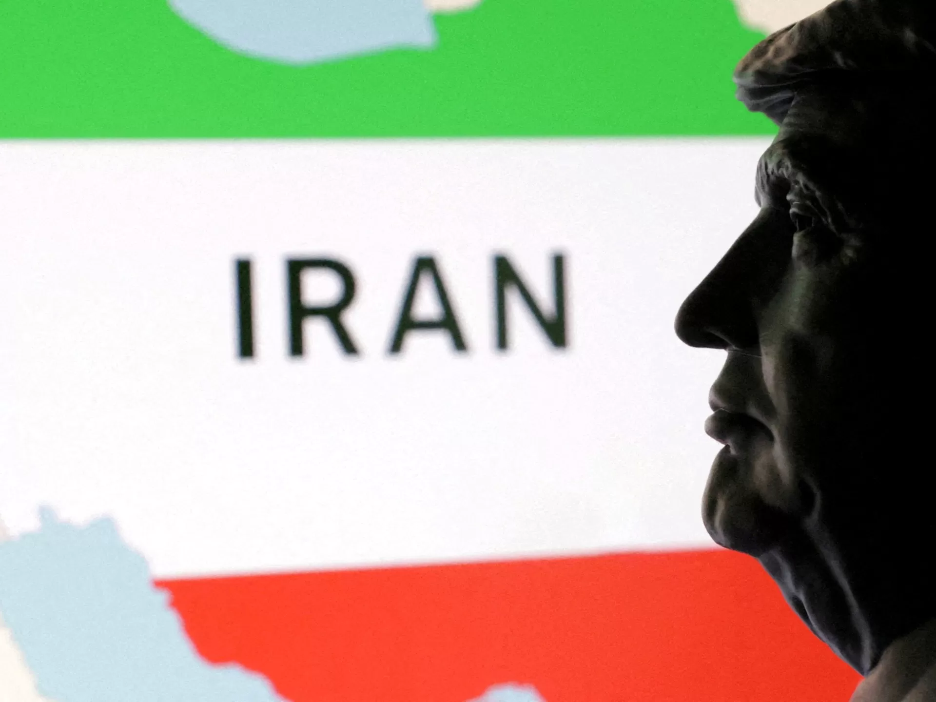 ما الأسباب التي دفعت إسرائيل لوقف القتال بدون تحقيق نصر نهائي؟