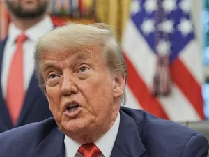 مجلس الشيوخ الأمريكي يوافق على قانون ترامب لتخفيض الضرائب ومؤسسة ماسك تعبر عن معارضتها له.