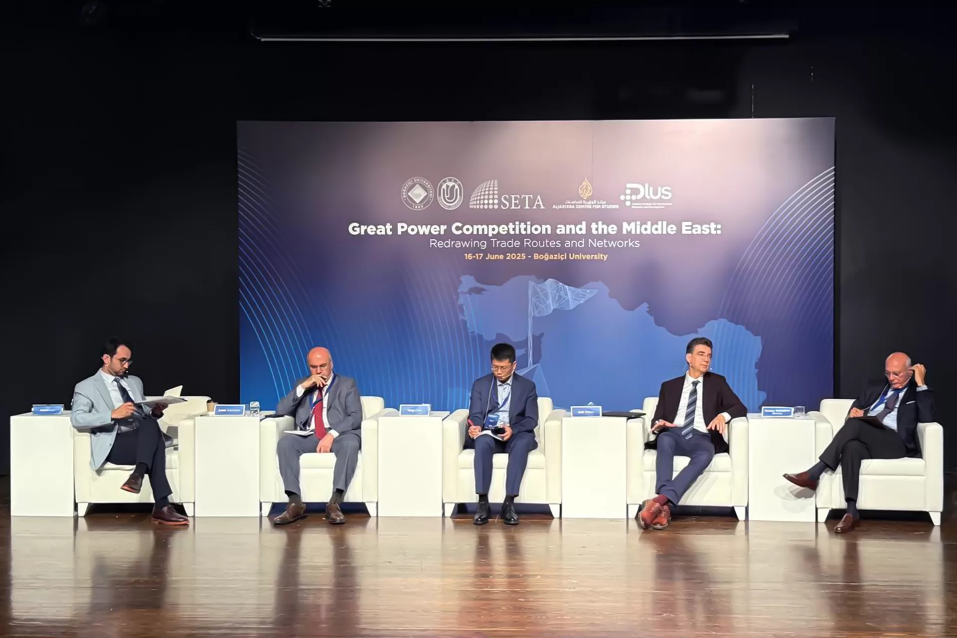 مركز الجزيرة للدراسات يختتم المؤتمر حول ‘تنافس القوى العظمى في الشرق الأوسط’