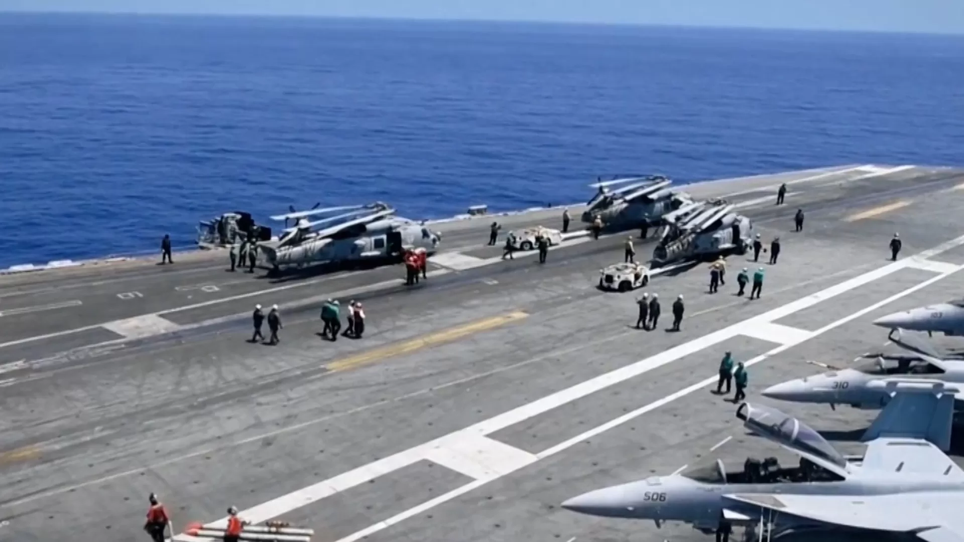 5 مدمرات أمريكية في المنطقة لدعم إسرائيل و”نيميتز” تصل خلال ساعات