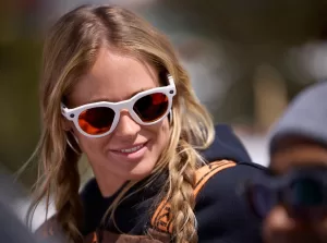 ميتا تكشف عن نظارات أوكلي الذكية