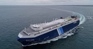 ‘نحن غير معنيين بإسرائيل’: عشرات السفن تستمر في إخفاء هويتها وجنسيتها أثناء عبورها البحر الأحمر – شاشوف