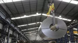 نيوسملت تتلقى 12.9 مليون دولار من الدعم الفيدرالي لمصنع إنتاج الفولاذ منخفض الانبعاثات