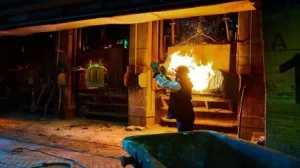 يبدأ مصنع النحاس في كوتش التابع لشركة أداني معالجة الخامات وسط نقص عالمي