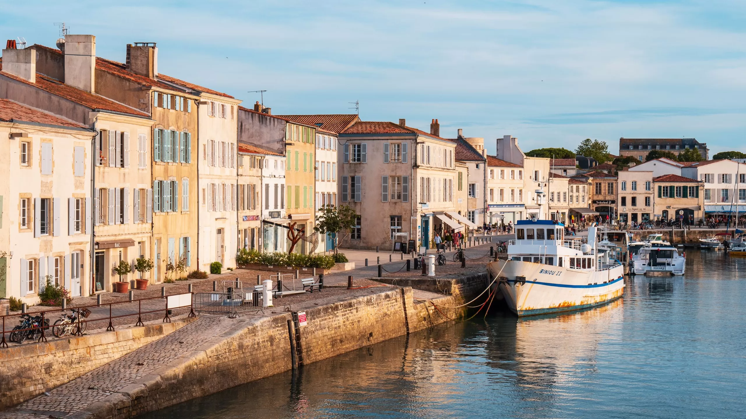 أفضل 7 فنادق في Ile de Re، الجزيرة الفرنسية المحبوبة scaled