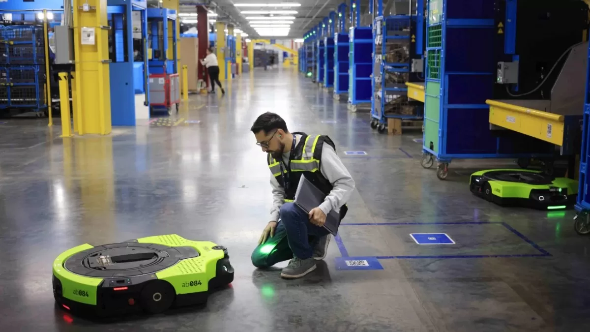 Amazon, robots, warehouse robots,