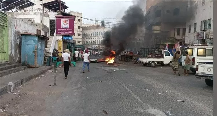 احتجاجات غاضبة في المكلا رفضًا لانهيار الكهرباء وتردي الخدمات