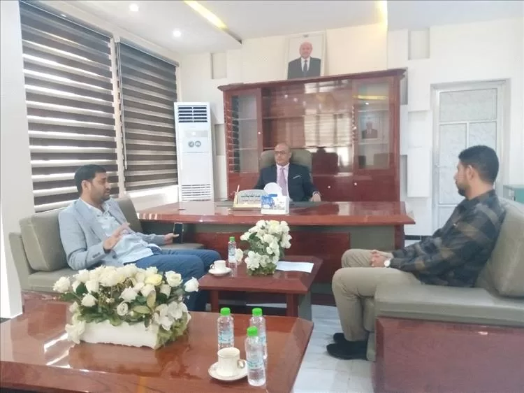 الدكتور واعد باذيب يباشر مهامه بزيارة ميدانية لقطاع الاتصالات عقب عودته من رحلة علاجية ناجحة