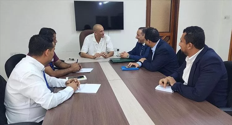 باخبيرة يبحث مع فريق اليونسكو دعم قطاع المياه في عدن