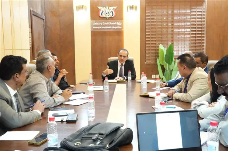 وزير الصحة يترأس اجتماعًا موسعًا للجنة العمل القطاعية لمناقشة مصفوفة الاحتياجات الصحية وأولويات الصحة في خطة التعافي الاقتصادي