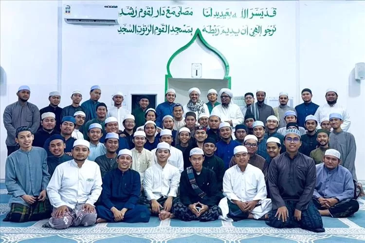 ​زيارة قيمة لدار القوم من الحبيب العلامة توفيق السقاف والوفد المرافق