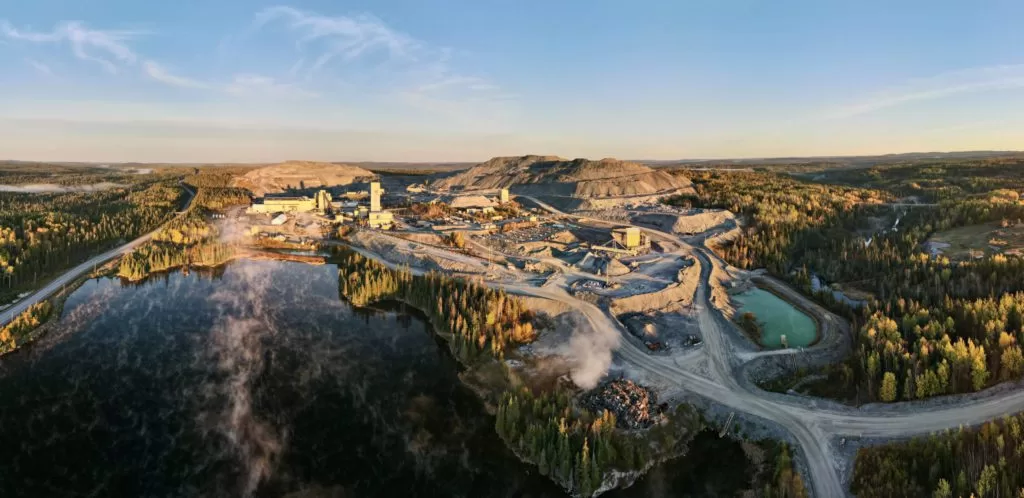 باريك هيلو منجم أونتاريو