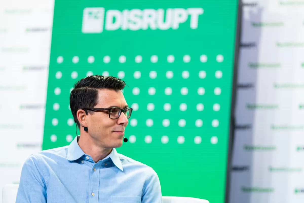 تراجع سيطرة الرئيس التنفيذي لشركة ريفيان RJ Scaringe على التصويت