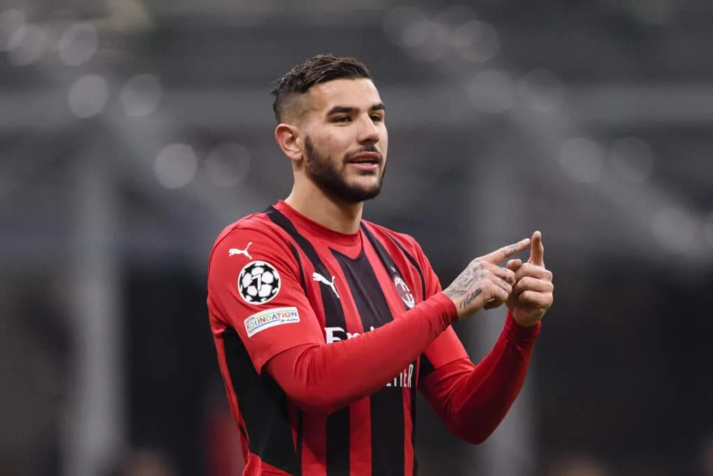 ثيو هيرنانديز يجري الفحوصات الطبية تمهيدًا للانتقال إلى الهلال