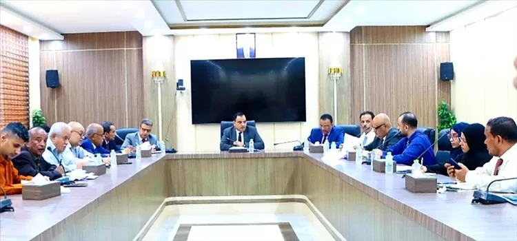 الوزير السقطري يرأس اجتماعًا موسعًا مع الجمارك وهيئة المواصفات لمناقشة تنمية الصادرات وتعزيز جودة المنتجات الزراعية والسمكية لبلادنا.