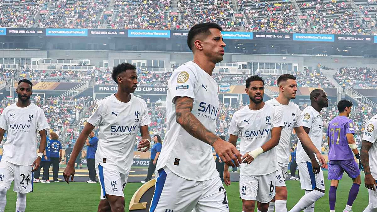 منافسة حادة بين النصر والهلال السعوديين لضم نجم ريال مدريد