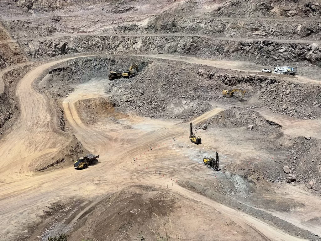 Calibre shares pop on series of Panteon VTEM Corridor discoveries