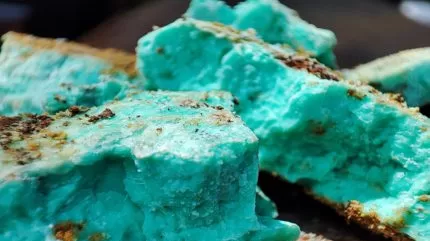 لعبة الحياة للمعادن تحصل على حصة BHP في مشروع النيكل