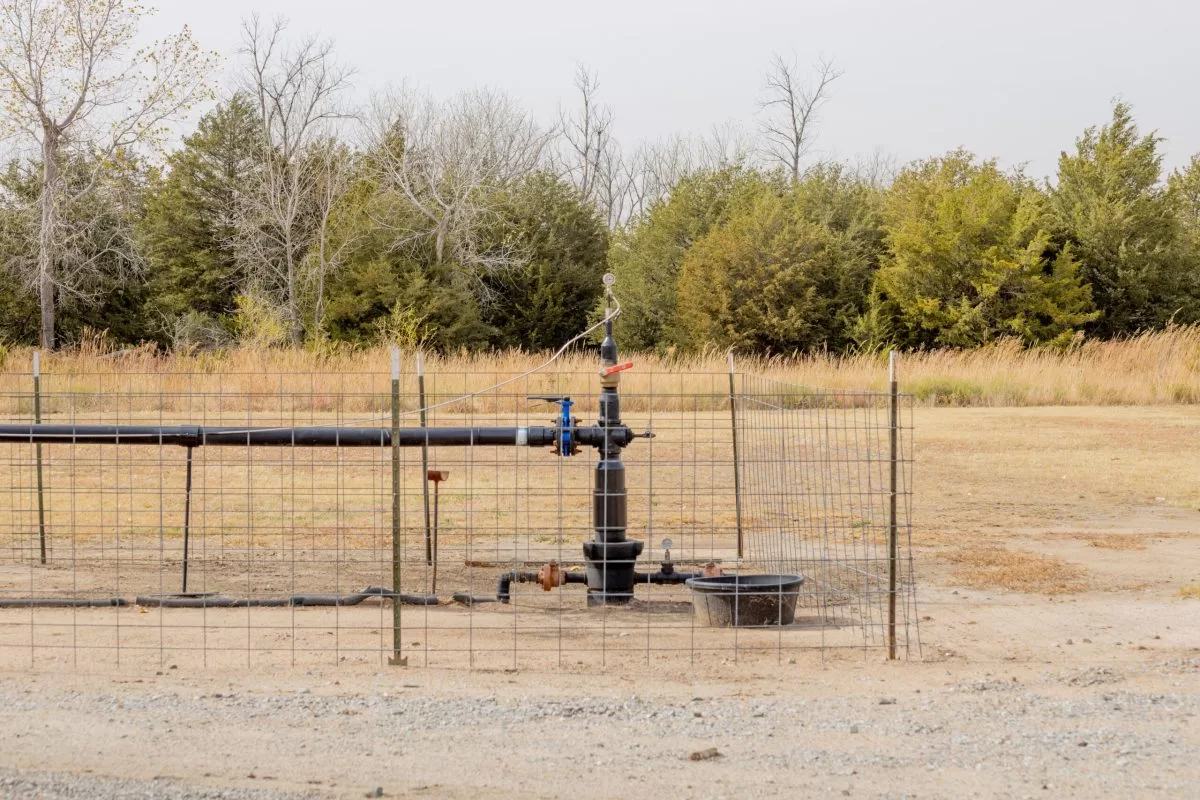 A Vaulted Deep well carries a carbon-rich slurry underground.