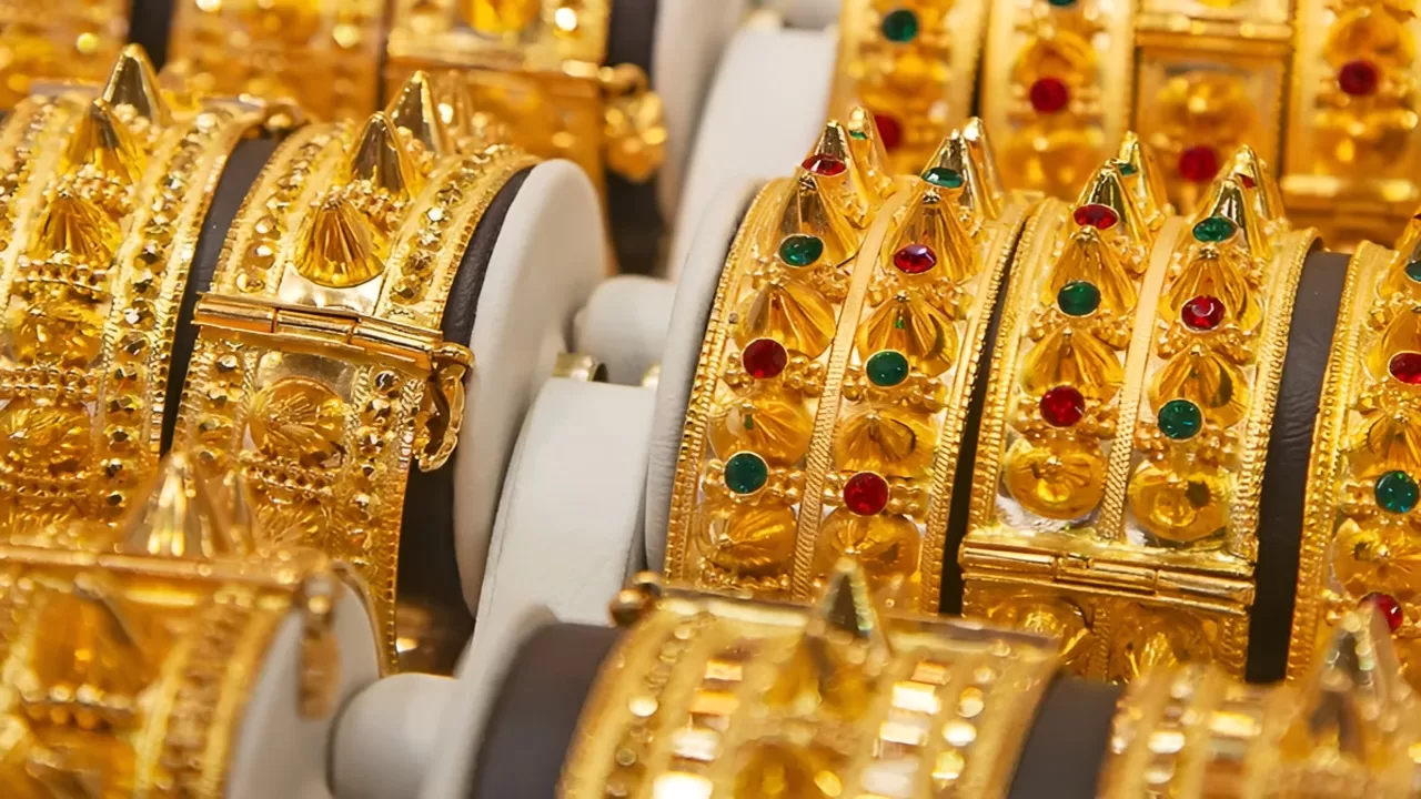 “خسر 210 مرة واحدة”.. مفاجأة أسعار الذهب اليوم الخميس