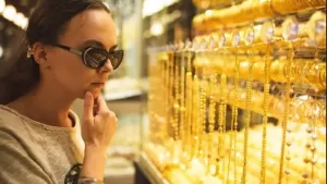 أسعار الذهب اليوم: هبوط طفيف في أسعار الذهب مساء السبت 26 يوليو 2025 – أصول مصر