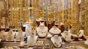 أسعار الذهب عيار 24 و18 اليوم السبت في سوق المجوهرات