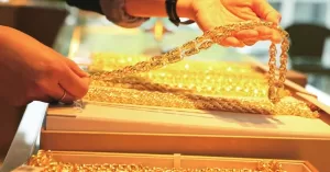 أسعار الذهب في مصر اليوم بدون إضافات: عيار 21 يُسجل 4530 جنيهًا