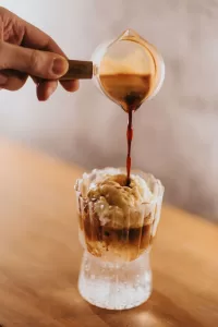 أفضل الأماكن لتناول الطعام والشراب والتسوق في مانيلا، وفقًا للطاهي جوردى نافارا