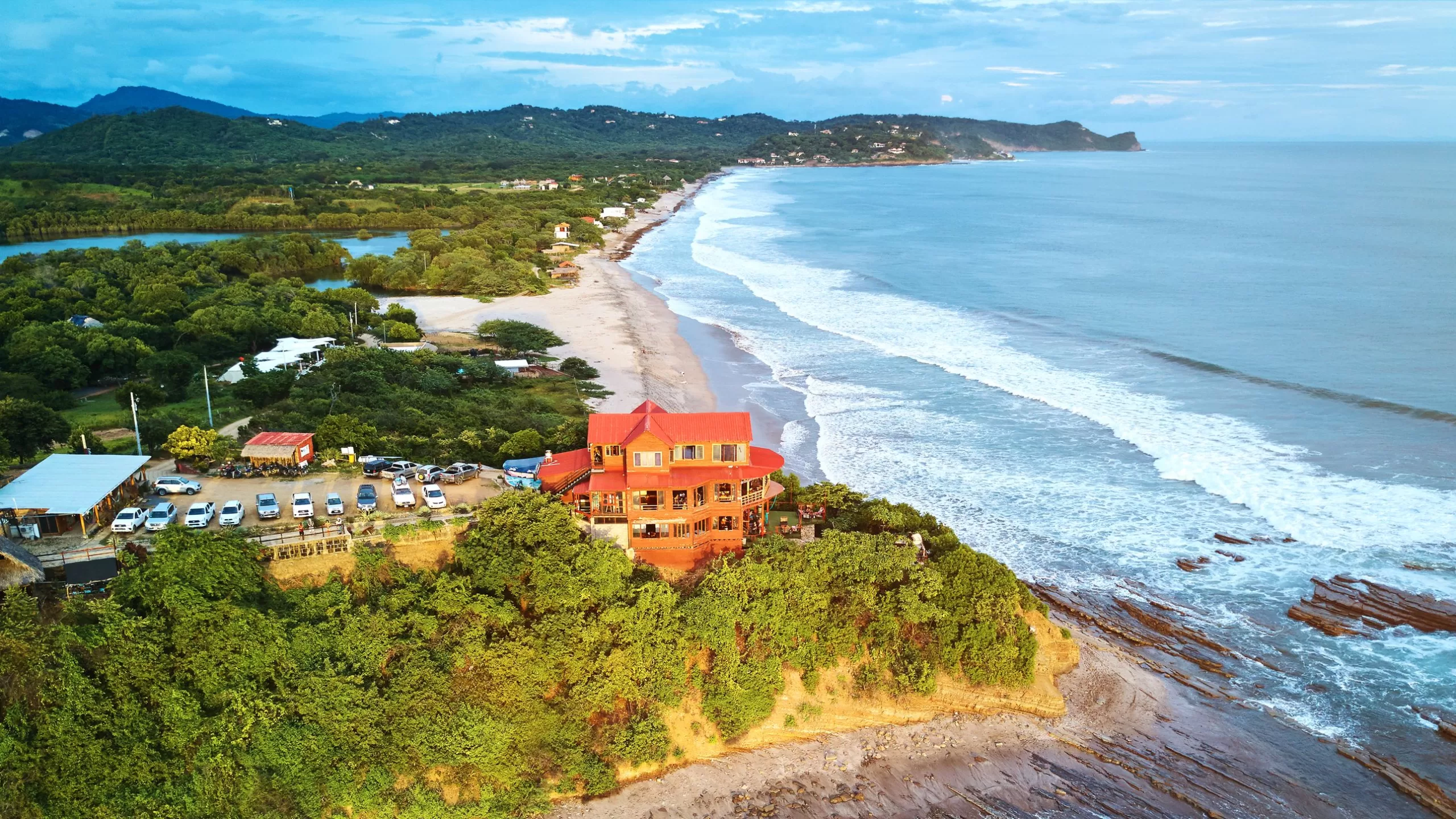 أفضل الأماكن للزيارة في نوفمبر scaled