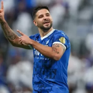 إنزاجي يطالب الهلال بالتعاقد مع مهاجم جديد استعدادًا لرحيل ميتروفيتش – الوطن