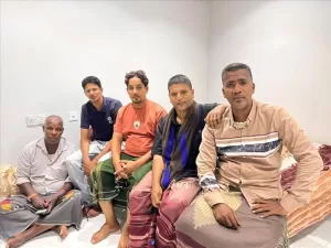 اخبار المناطق – أعضاء اتحاد الإعلام الرياضي في ساحل حضرموت يزورون زميلهم محمد باح للاطمئنان على صحته.