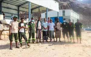 اخبار المناطق – المدير السنة لبروم ميفع يشارك في حملة تنظيف ساحل مدينة بروم تحضيرًا للمهرجان