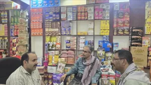 اخبار المناطق – حملة ميدانية يقودها مدير الصناعة ومدير عام عتق على متاجر بن رزام.