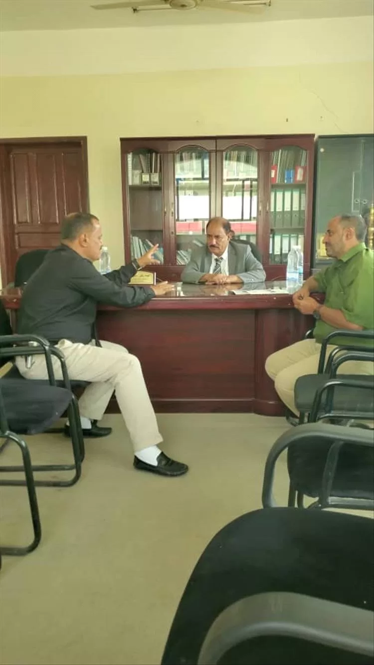 محافظ الضالع يلتقي رئيس نيابة استئناف المحافظة ويحث على تسريع البت في قضايا المواطنين