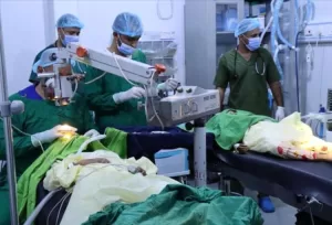 اخبار المناطق: مخيم مجاني لعمليات العيون في المخا ينجز 220 جراحة خلال الإسبوع الأول
