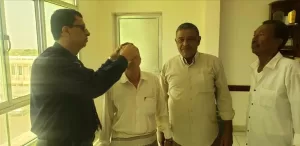 اخبار المناطق – مدير عام الرعاية الطبية في لحج يطلق حملة تطعيم ضد الكوليرا لموظفي المكتب