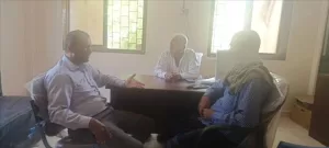 اخبار المناطق – مسؤولو الزراعة والمياه في أبين يناقشون مع قيادة سرار تعزيز المبادرات التنموية