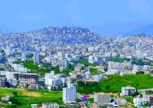 اخبار المناطق – وفاة أربعة أفراد من عائلة واحدة جراء سيول الأمطار في محافظة إب