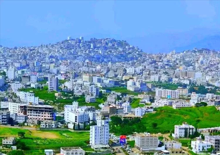 وفاة أربعة أشخاص من أسرة واحد جرفًا بسيول الأمطار في محافظة إب