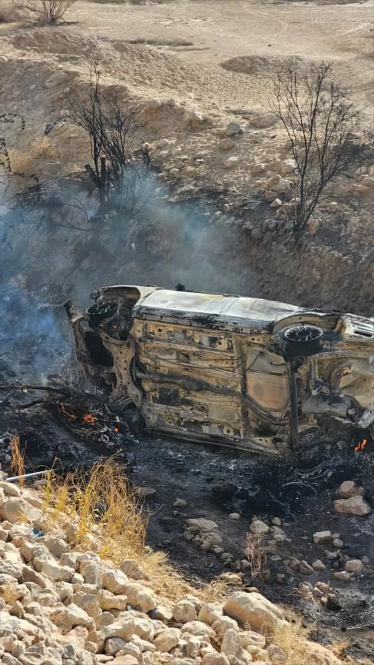 حادث انقلاب سيارة يؤدي بحياة شاب في دوعن