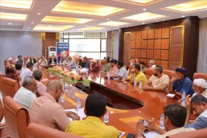 اخبار عدن – الإدارة المحلية في خورمكسر تنظم اجتماعًا شاملاً لبحث تحسين طرق عمل اللجان