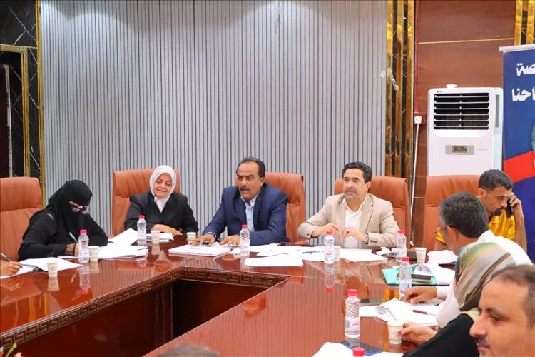 المكتب التنفيذي لمديرية خور مكسر يعقد اجتماعه الدوري ويناقش تقريري مكتب التربية والتعليم والضرائب