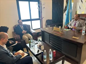 اخبار عدن – السفير الصومالي في عدن يتباحث مع رئيس المفوضية العليا حول برنامج العودة الطوعية للاجئين